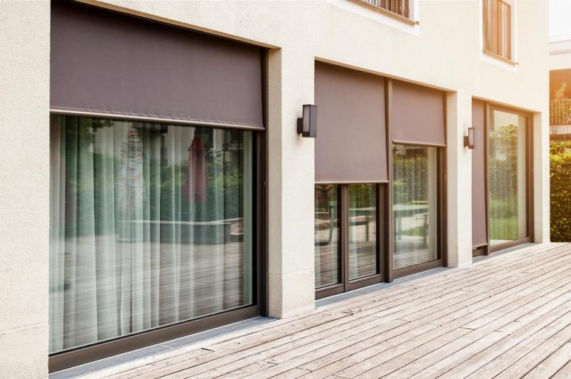 Stores bannes &agrave; Miribel, comment choisir le mod&egrave;le id&eacute;al ?